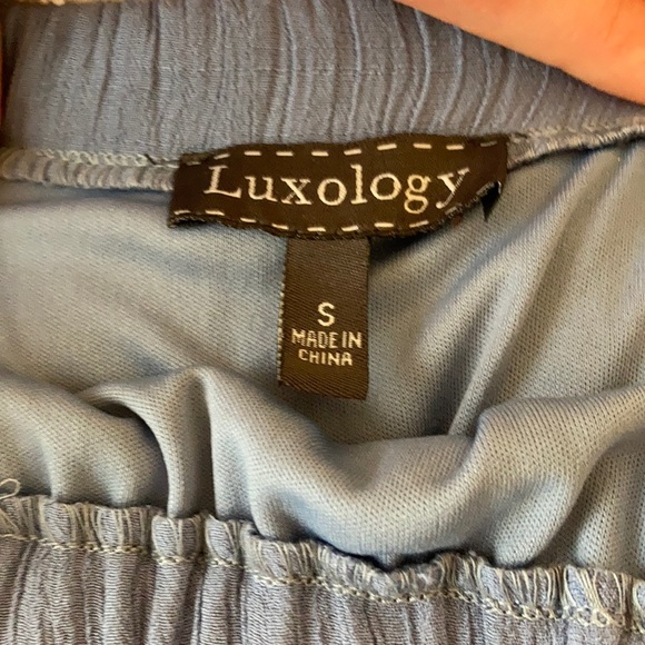 Off-shoulder dress!!! - Picture 4 of 4